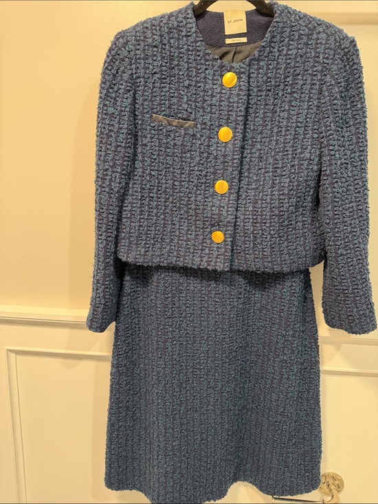 St. John Jackets & Blazers - St. John Collection Navy Textured Knit Dress & Jacket Set Gold Buttons Size 10